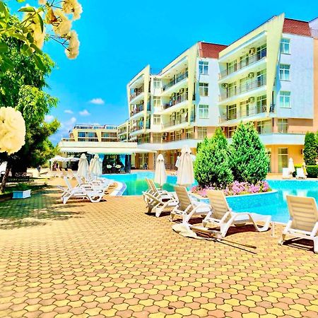 Grand Kamelia Holiday Complex Слънчев бряг Екстериор снимка