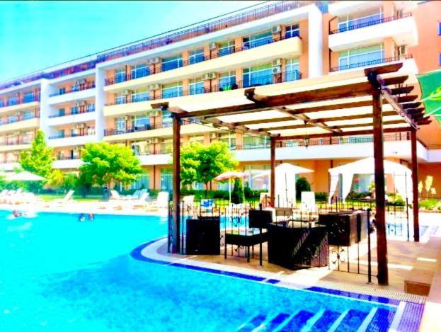 Grand Kamelia Holiday Complex Слънчев бряг Екстериор снимка